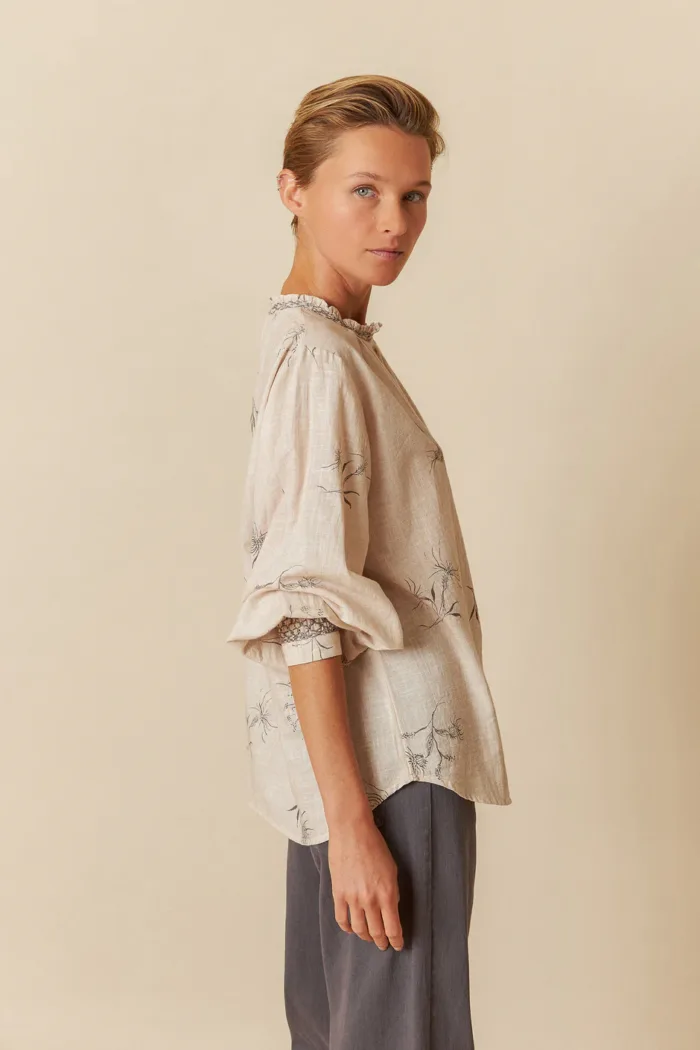 FLOWER PRINT SHIRT WITH FEATHER DETAILS - Image 3