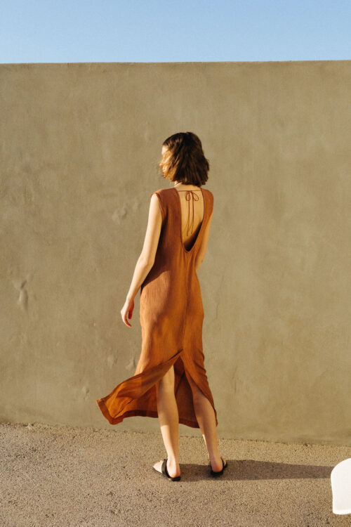 FITTED TEXTURED DRESS