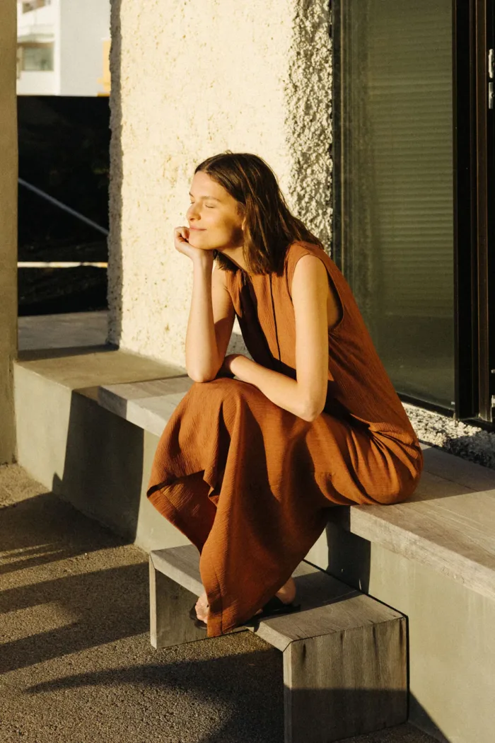 FITTED TEXTURED DRESS - Image 3