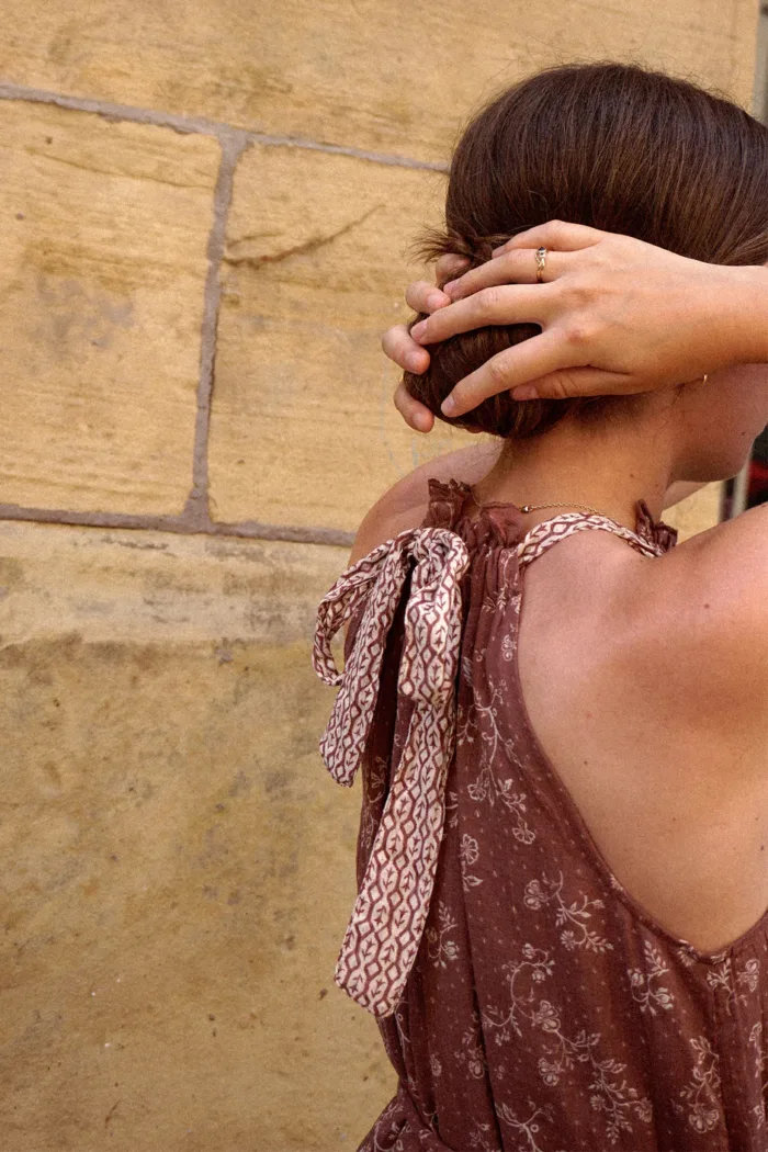 BICOLOR HALTER DRESS - Image 4
