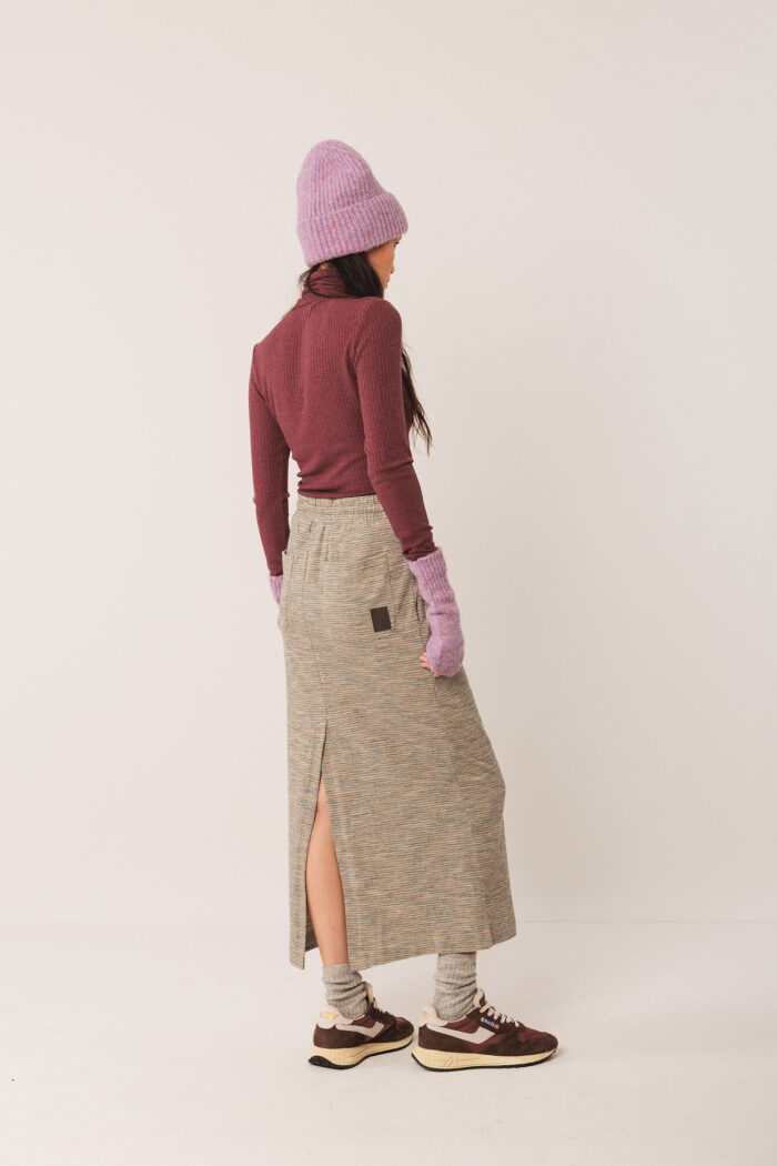RIBBED FITTED T-SHIRT BERENJENA - Image 3