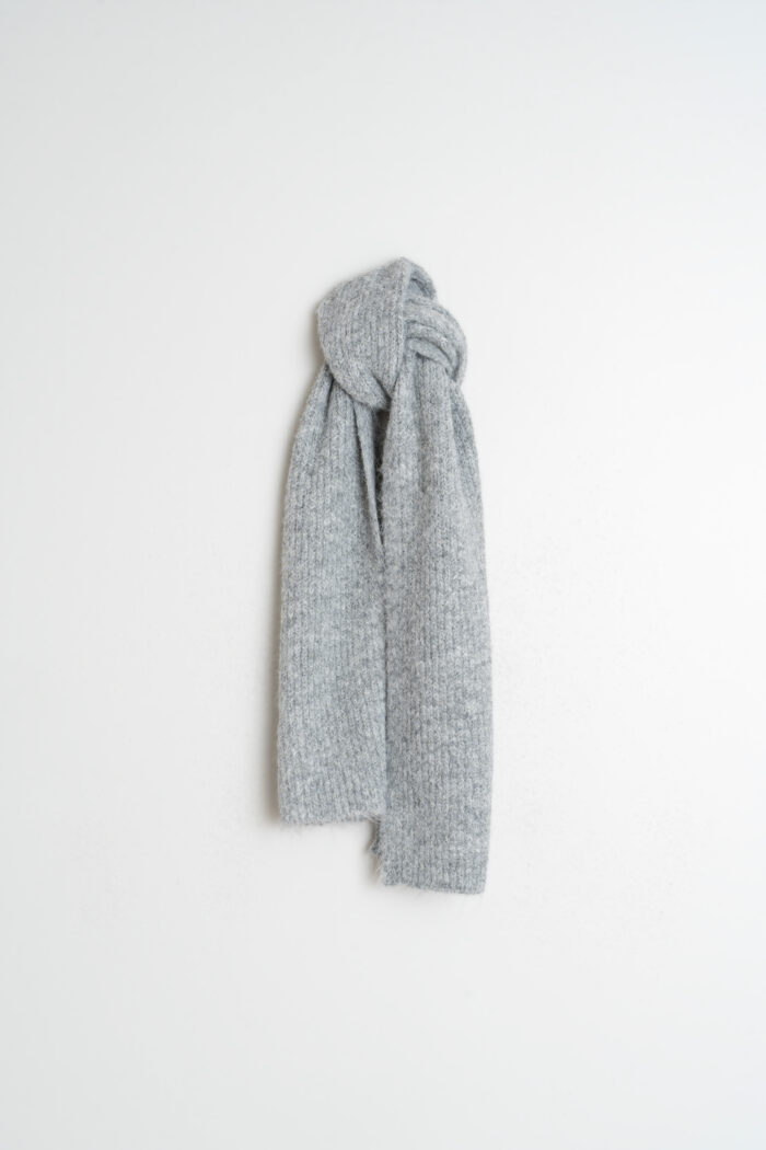 COLORED KNIT SCARF GRIS - Image 4