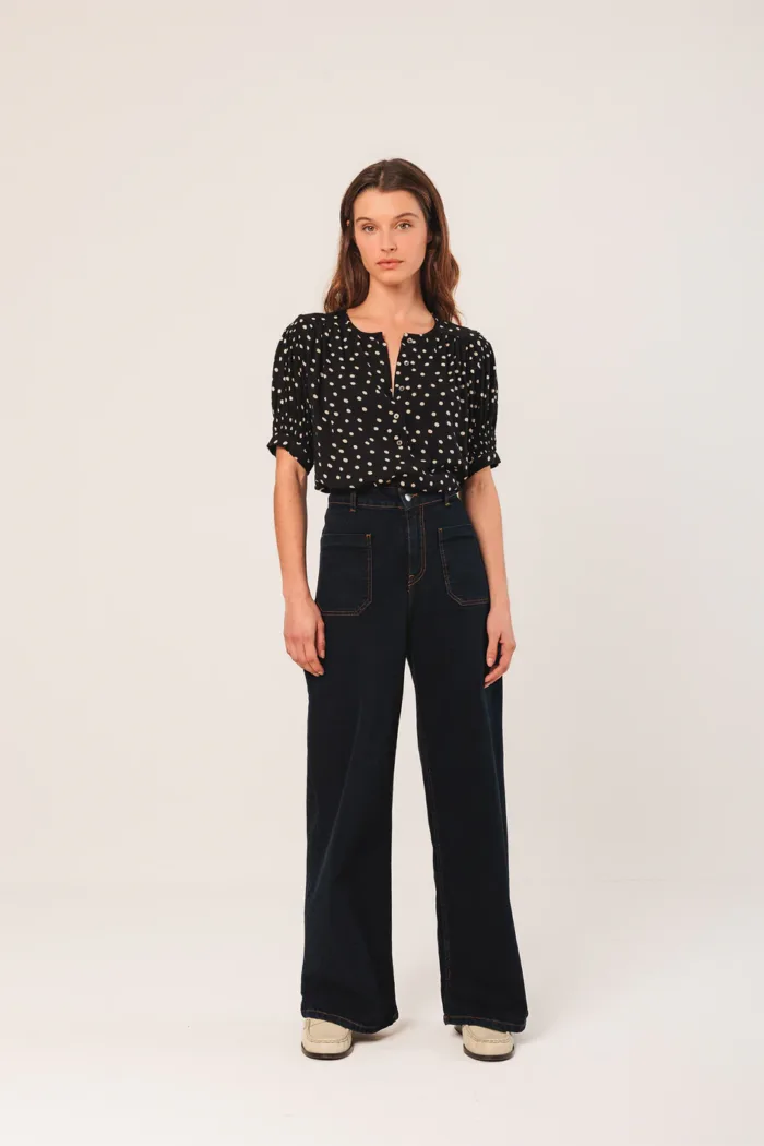 LANTERN-SLEEVE BLOUSE - Image 2
