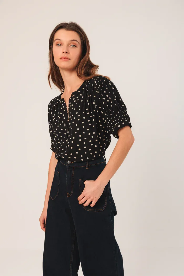 LANTERN-SLEEVE BLOUSE - Image 3