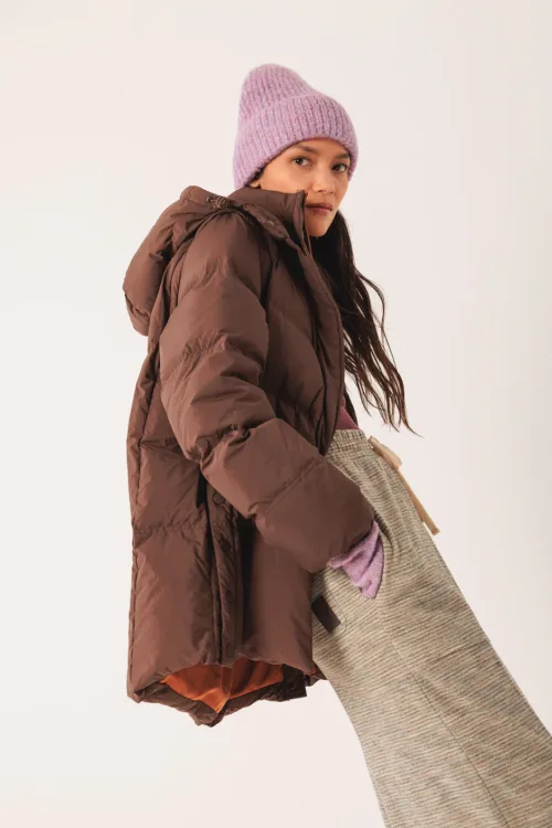 COLORED KNITTED HAT MALVA