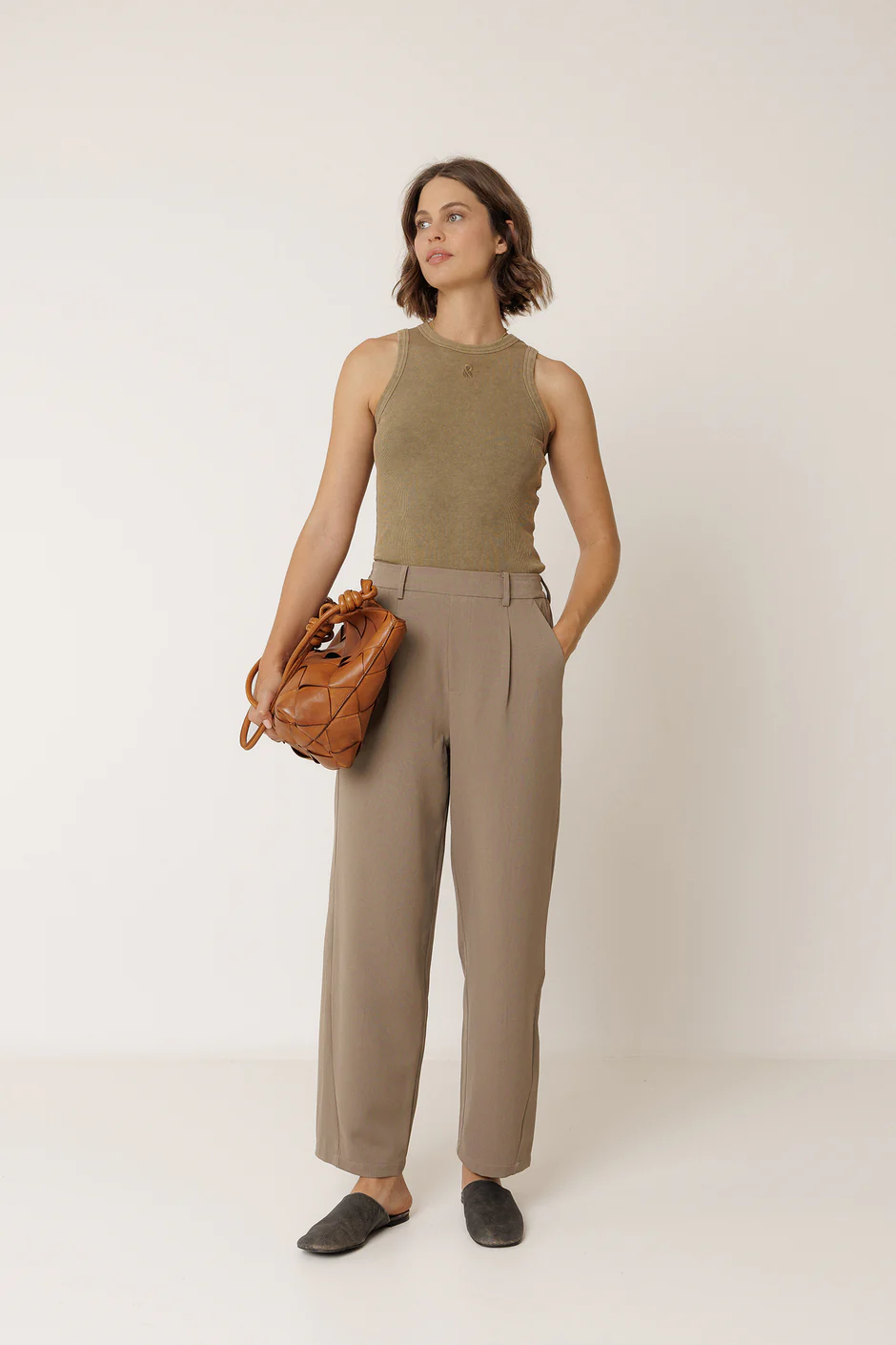 STRAPPY LOGO TEE KHAKI - Image 2