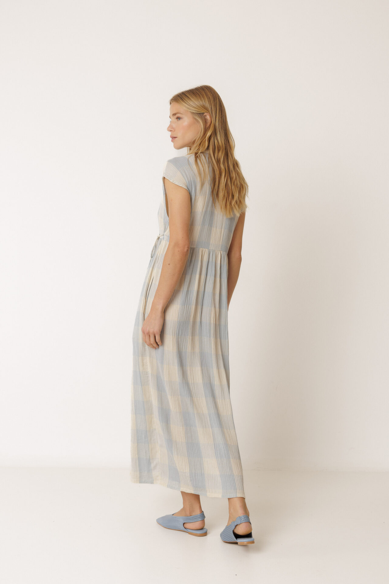 CROSSOVER GINGHAM DRESS - Image 4
